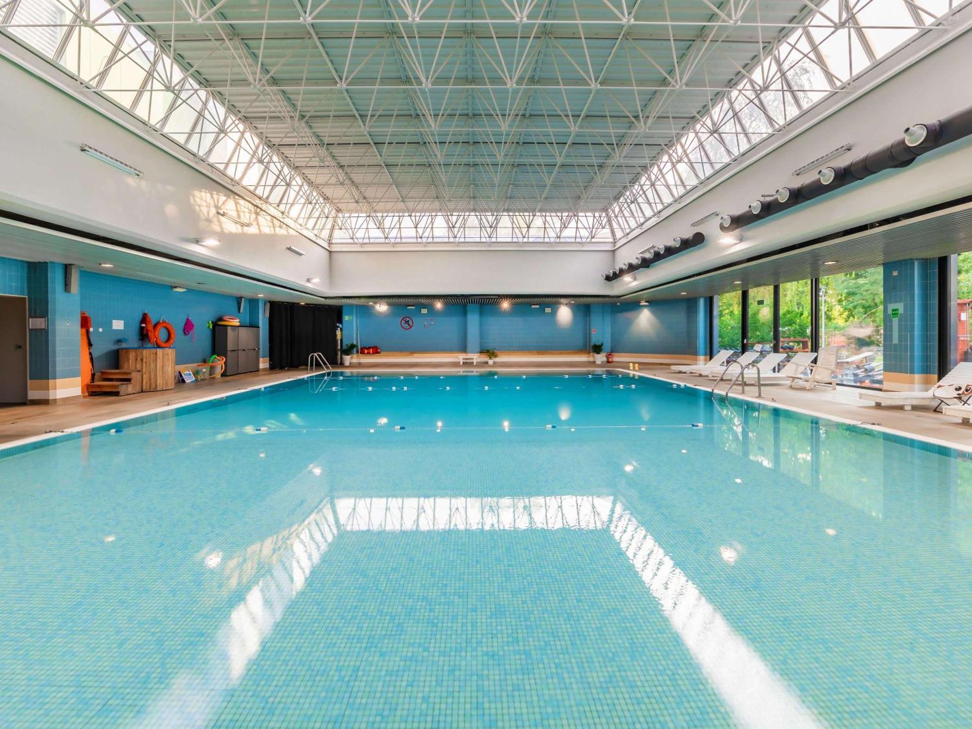 Готель Novotel Marina