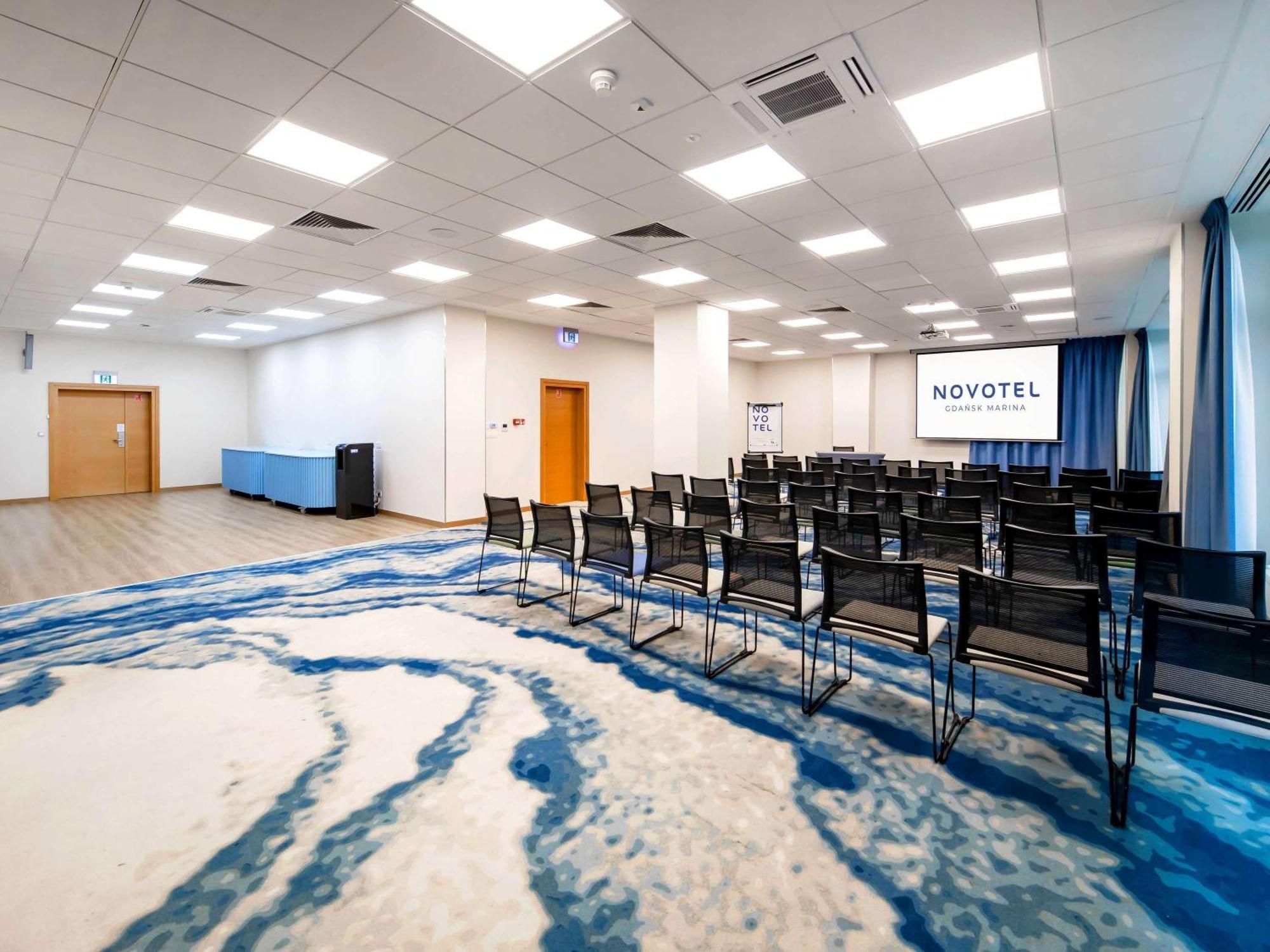 Novotel Marina Готель 3*